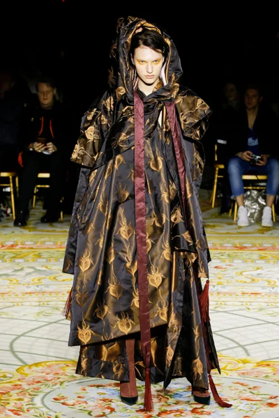 Look 66